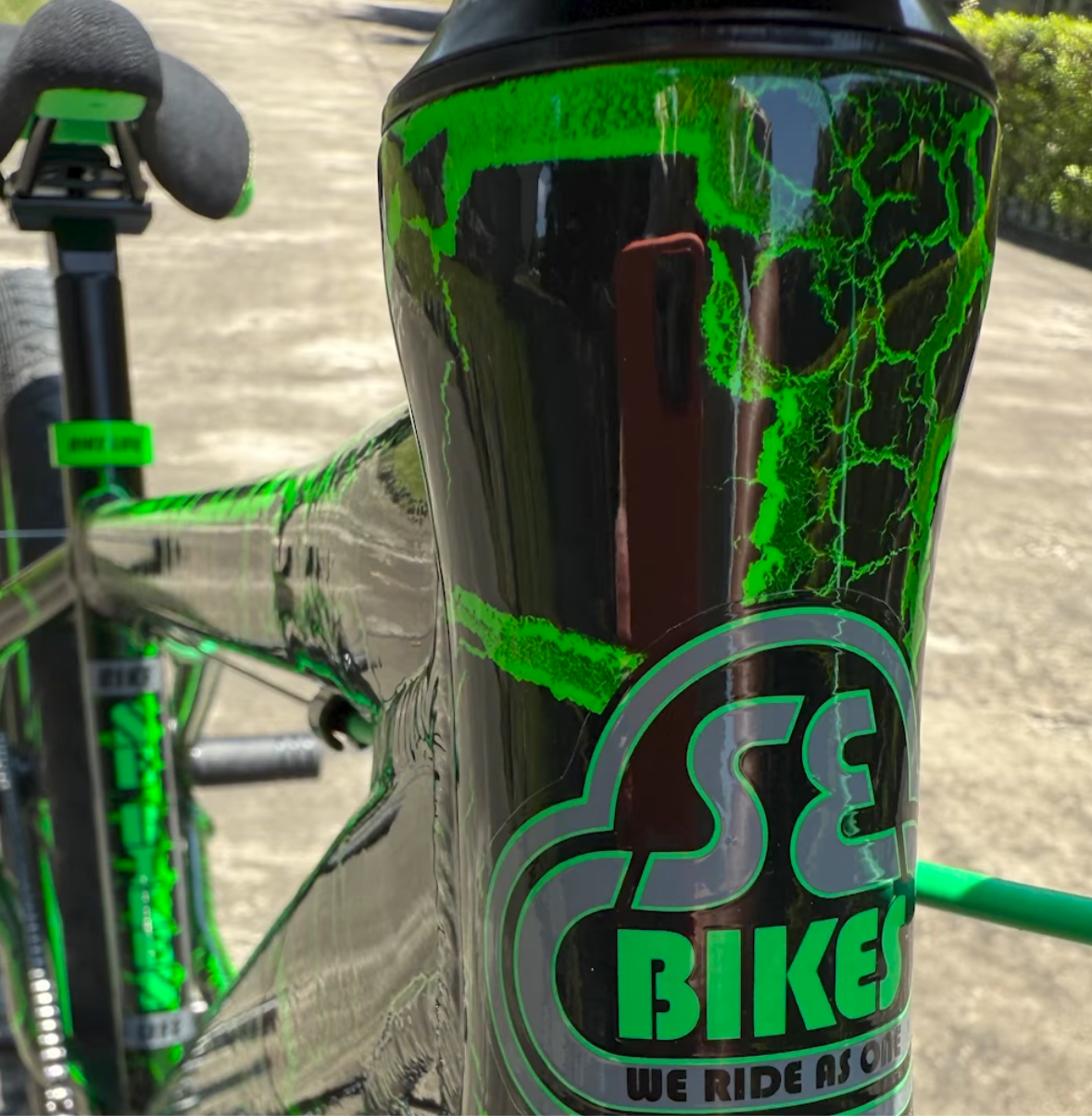 SEBikes SO CAL FLYER 2026 GREEN CRACKLE 24’’