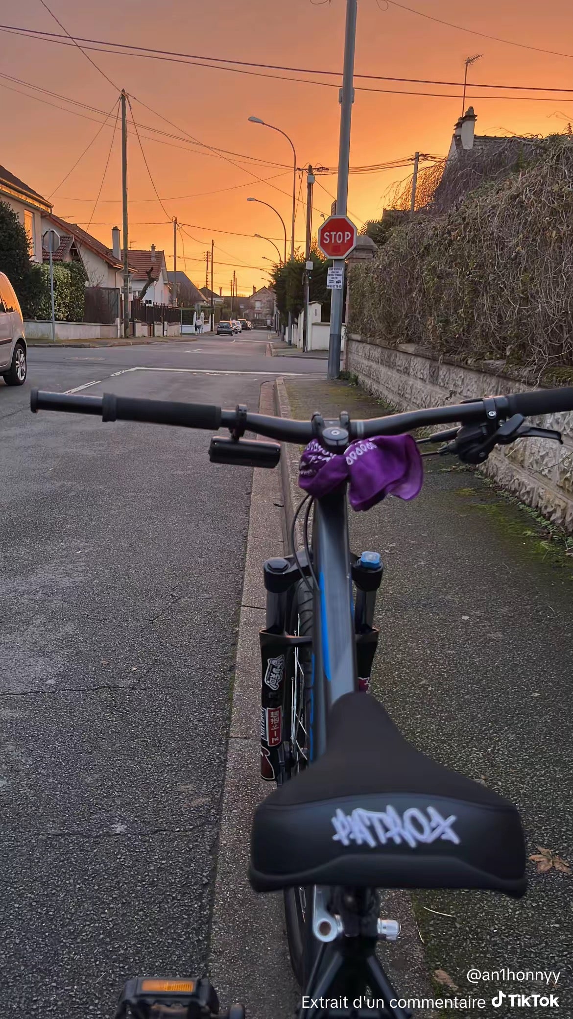 SELLE PATROX NOIRE ET BLANCHE EDITION BIKELIFE